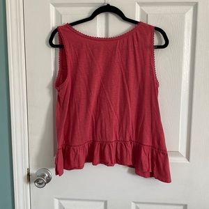 LOFT size M Coral Ruffle Flowy Tank